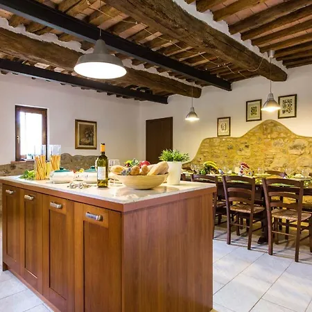 Villa Casale Pie Gamboi 11&1 *